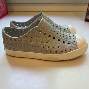 Native Jefferson Bling (silver) - great used condition